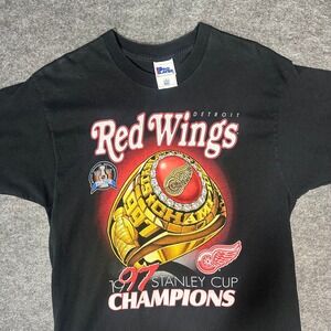 Vintage 90s Single Stitch Detroit Red Wings 1997 Stanley Cup T Shirt Mens Large